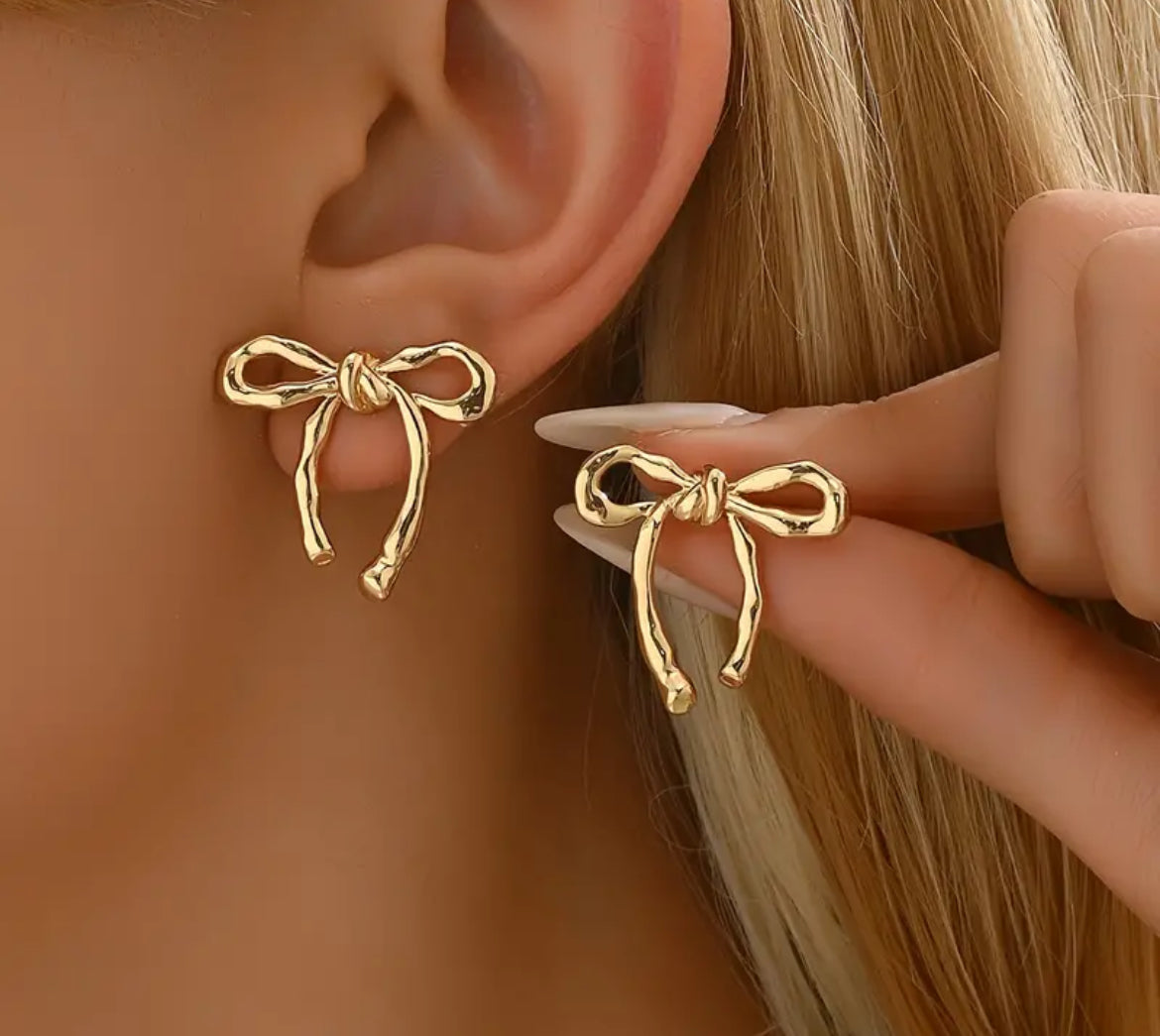 Bow Earring