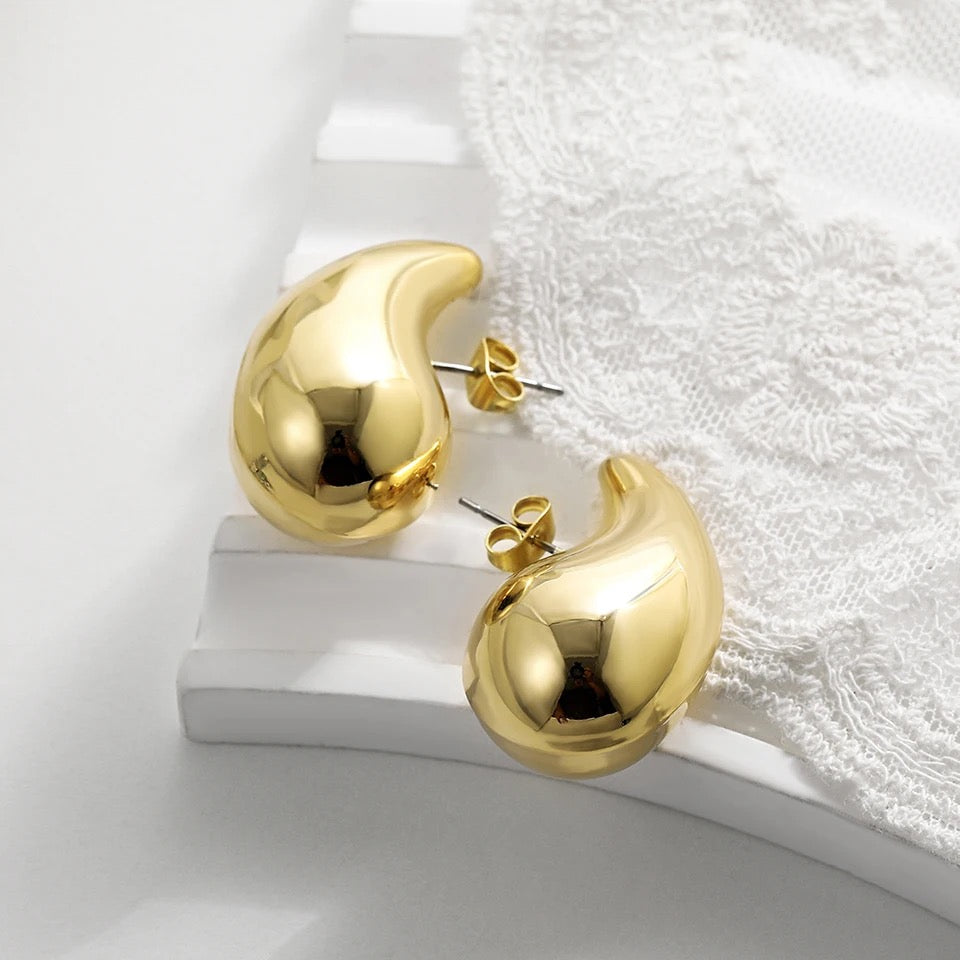 Gold Teardrop Earring