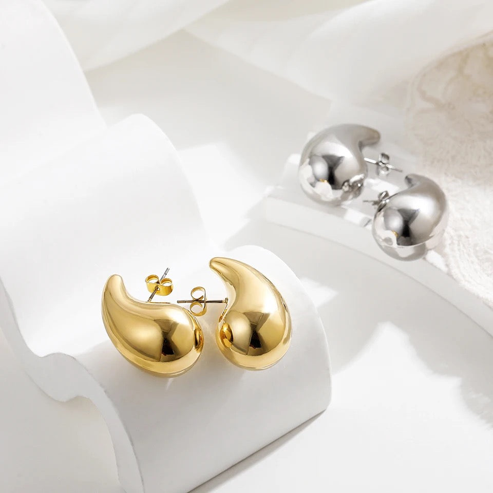 Gold Teardrop Earring